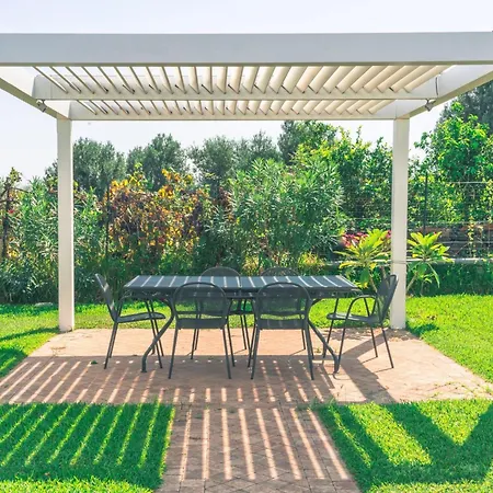 Delle Pomelie By Interhome شقة *